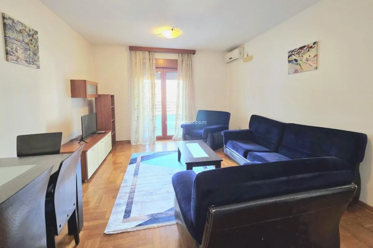 Izdavanje, jednosoban stan, 59m², Podgorica, Crna Gora