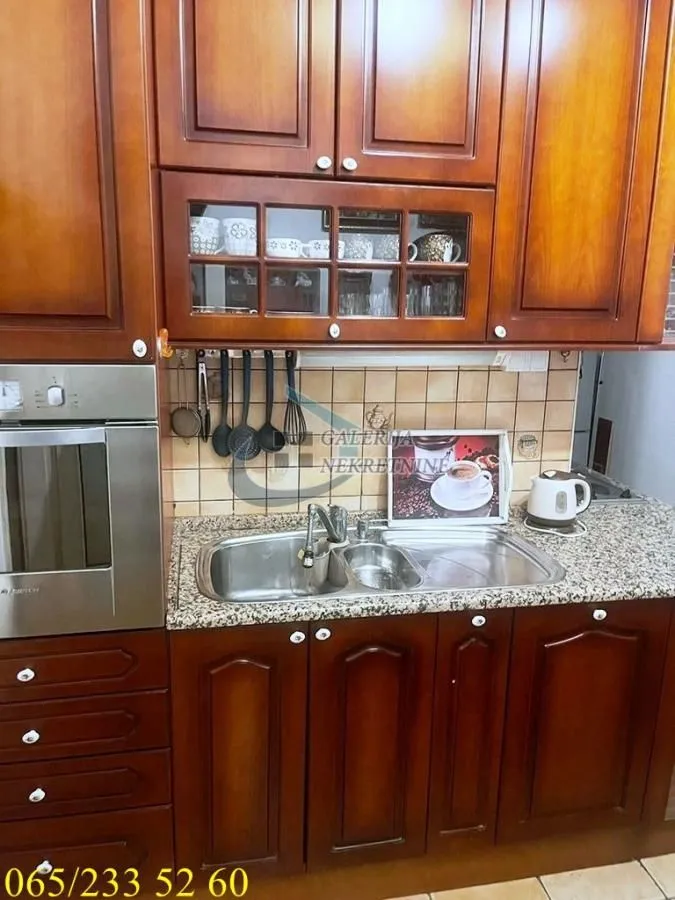 Izdavanje, trosoban stan, 85m², Stari Grad, Beograd