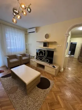 Izdavanje, trosoban stan, 76m², Centar, Novi Sad - image 37