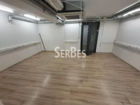 Rent, office space, 400m², Bulevar Oslobodjenja, Novi Sad Sve Podlokacije - image 7