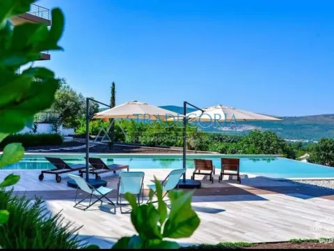 Prodaja, dvosoban stan, 100m², Tivat, Crna Gora - image 18