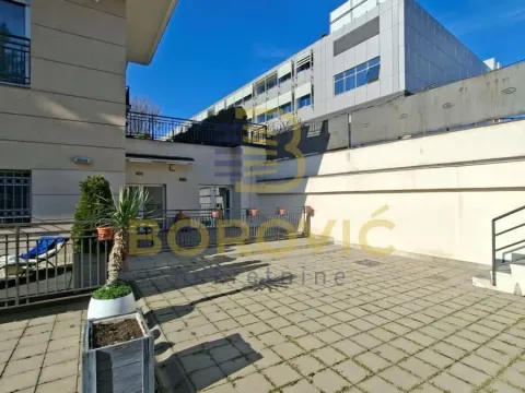 Izdavanje, poslovni prostor, 182m², Savski Venac, Beograd - image 15