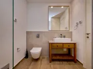 Izdavanje, dvosoban stan, 95m², Luštica Bay, Tivat - image 8