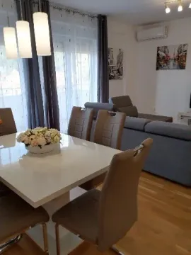 Prodaja, dvosoban stan, 68m², Centar, Podgorica - image 9