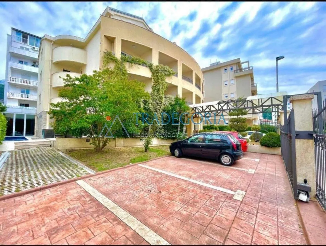 Prodaja, ugostiteljski objekat, 2300m², Budva, Crna Gora