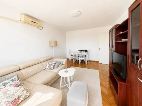 Prodaja, stan, 57m², Voždovac Sve Podlokacije, Beograd - image 3