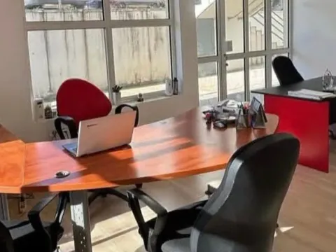 Izdavanje, poslovni prostor, 31m², Centar, Podgorica