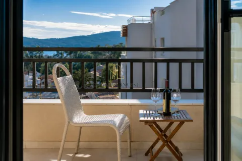Prodaja, dvosoban stan, 63m², Pod Kuk, Tivat - image 11