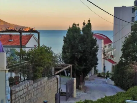 Izdavanje, jednosoban stan, 45m², Bečići, Budva - image 10