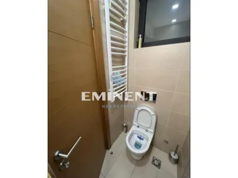 Izdavanje, trosoban stan, 86m², Tašmajdan, Palilula Sve Podlokacije - image 12
