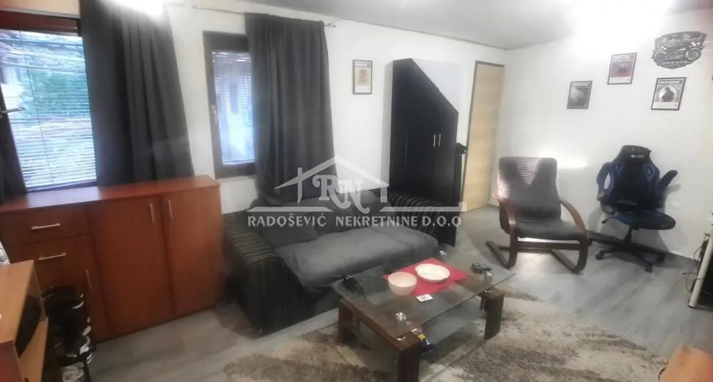Prodaja, jednosoban stan, 40m², Vračar Hram, Vračar Sve Podlokacije