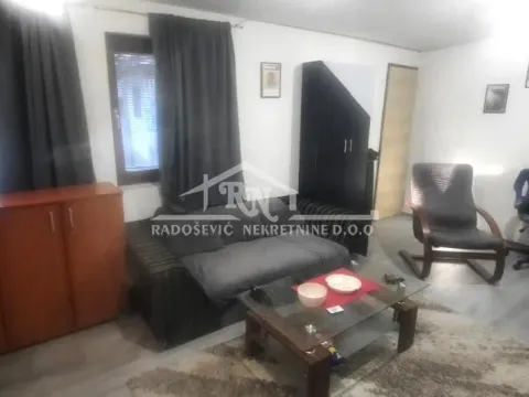 Prodaja, jednosoban stan, 40m², Vračar Hram, Vračar Sve Podlokacije - image 5