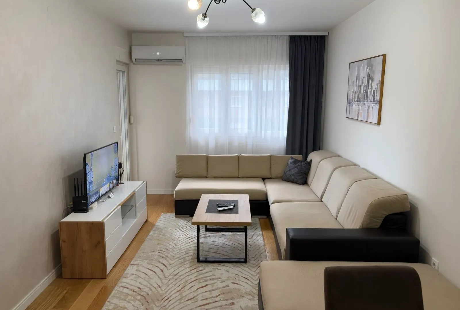 Izdavanje, jednosoban stan, 48m², Central Point, Podgorica