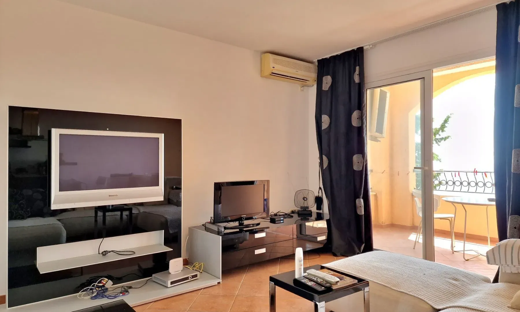 Prodaja, dvosoban stan, 95m², Kamenovo, Budva