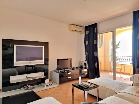 Prodaja, dvosoban stan, 95m², Kamenovo, Budva - image 1