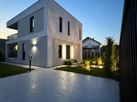 Izdavanje, kuća, 225m², Gornja Gorica, Podgorica - image 3