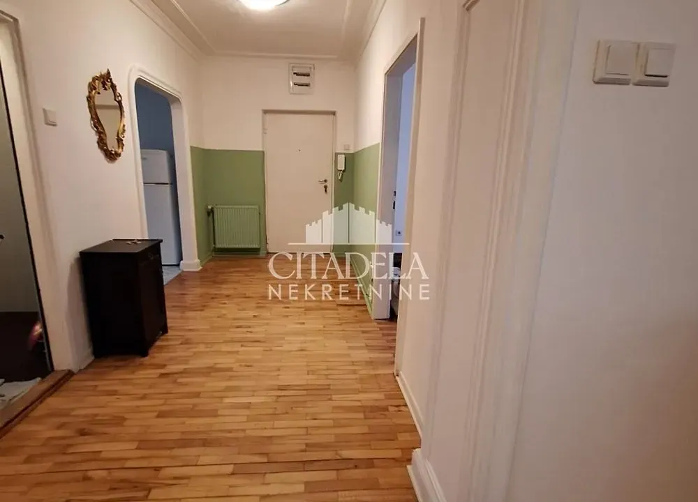 Izdavanje, trosoban stan, 75m², Profesorska Kolonija, Palilula Sve Podlokacije