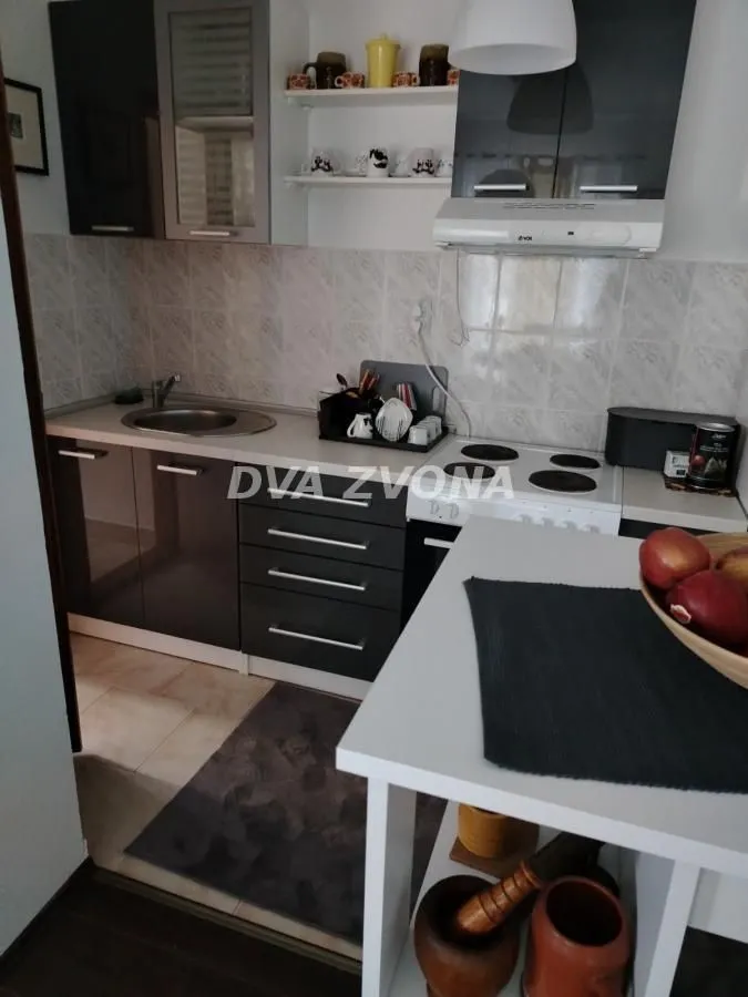 Prodaja, kuća, 269m², Novi Sad, Srbija
