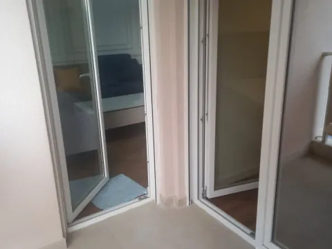 Izdavanje, jednosoban stan, 47m², Stari Aerodrom, Podgorica - image 11