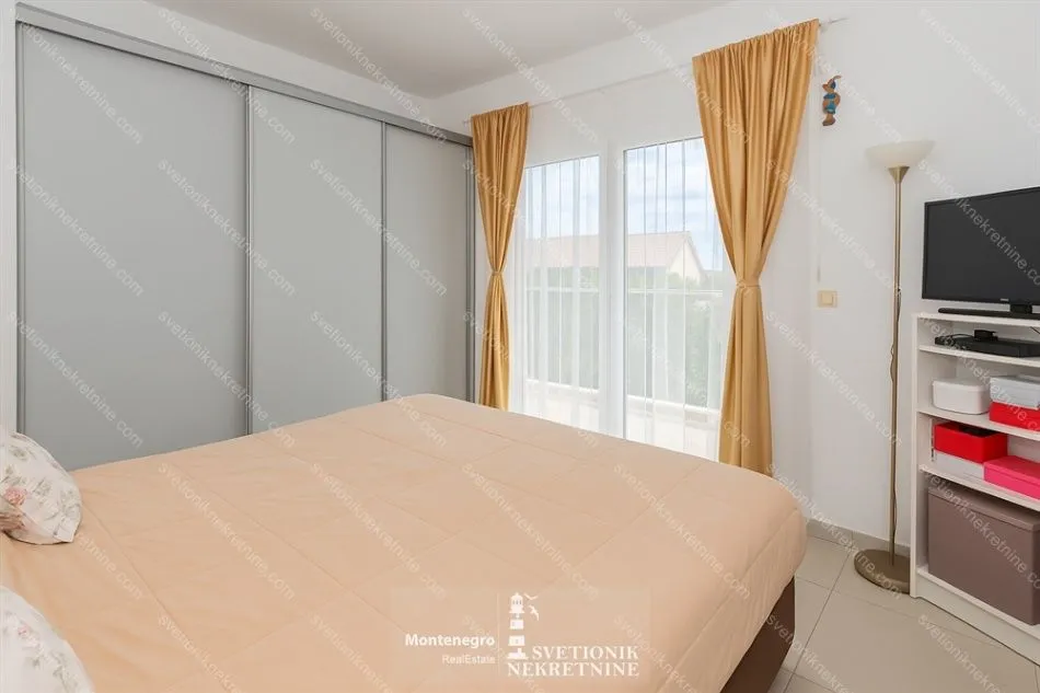 Prodaja, jednosoban stan, 56m², Topla, Herceg Novi