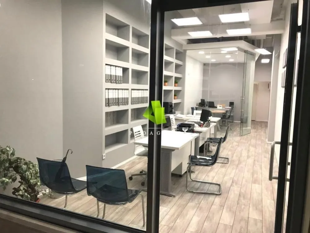 Rent, office space, 48m², Medijana, Niš