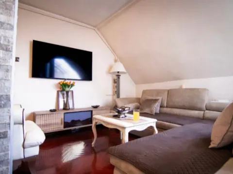 Sale, four bedroom apartment, 126m², Banjica, Voždovac Sve Podlokacije