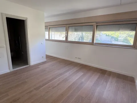 Sale, five bedroom apartment, 192m², Kotor, Crna Gora - image 10