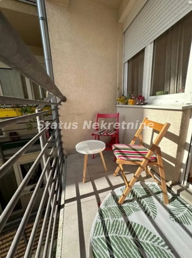 Rent, studio apartment, 24m², Bulevar Oslobodjenja, Novi Sad Sve Podlokacije