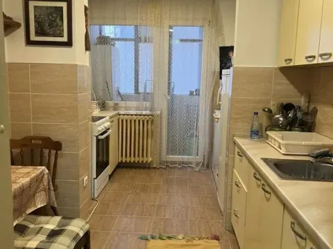 Prodaja, trosoban stan, 75m², Petrovaradin, Novi Sad - image 3