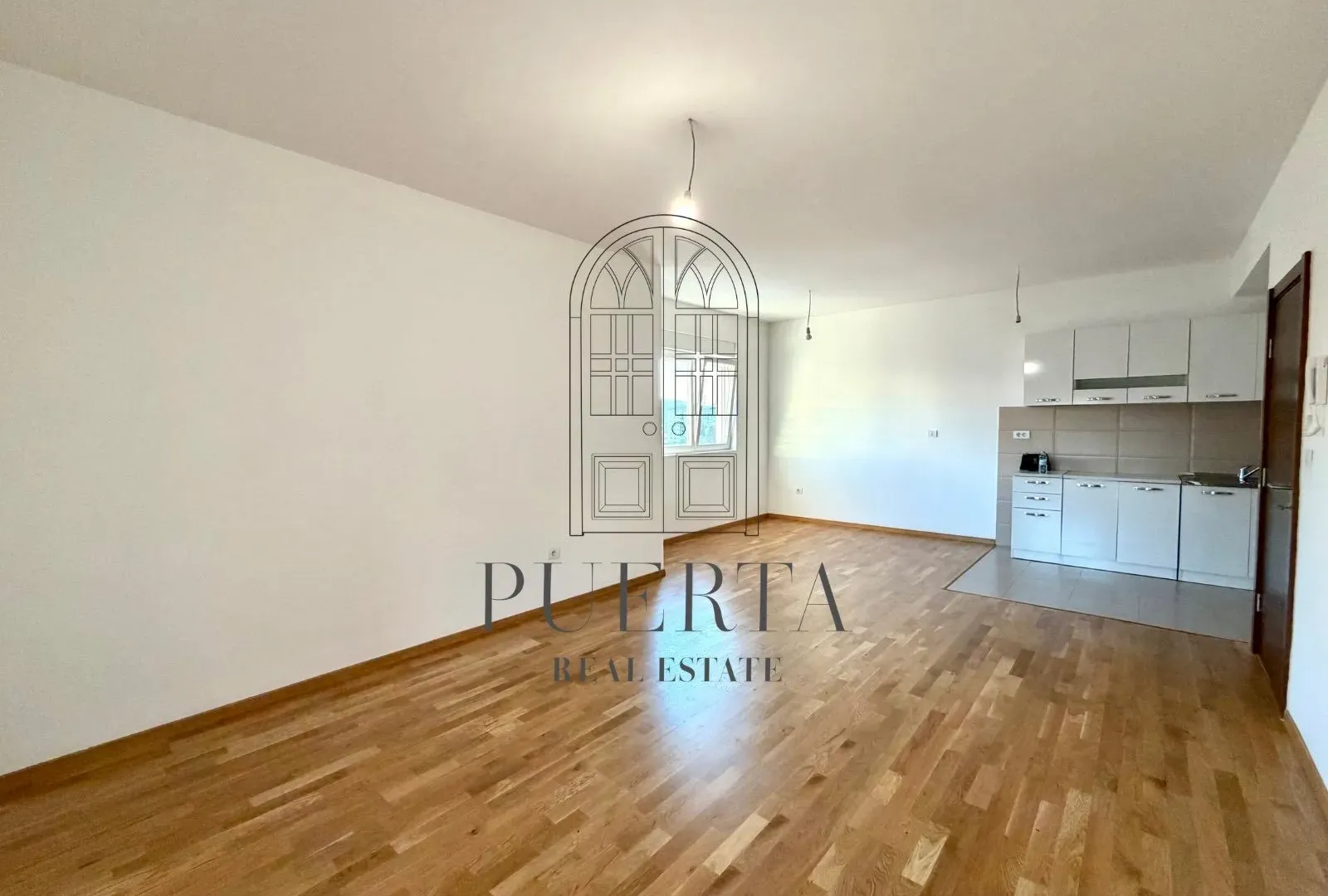 Prodaja, dvosoban stan, 73m², Tuški Put, Podgorica