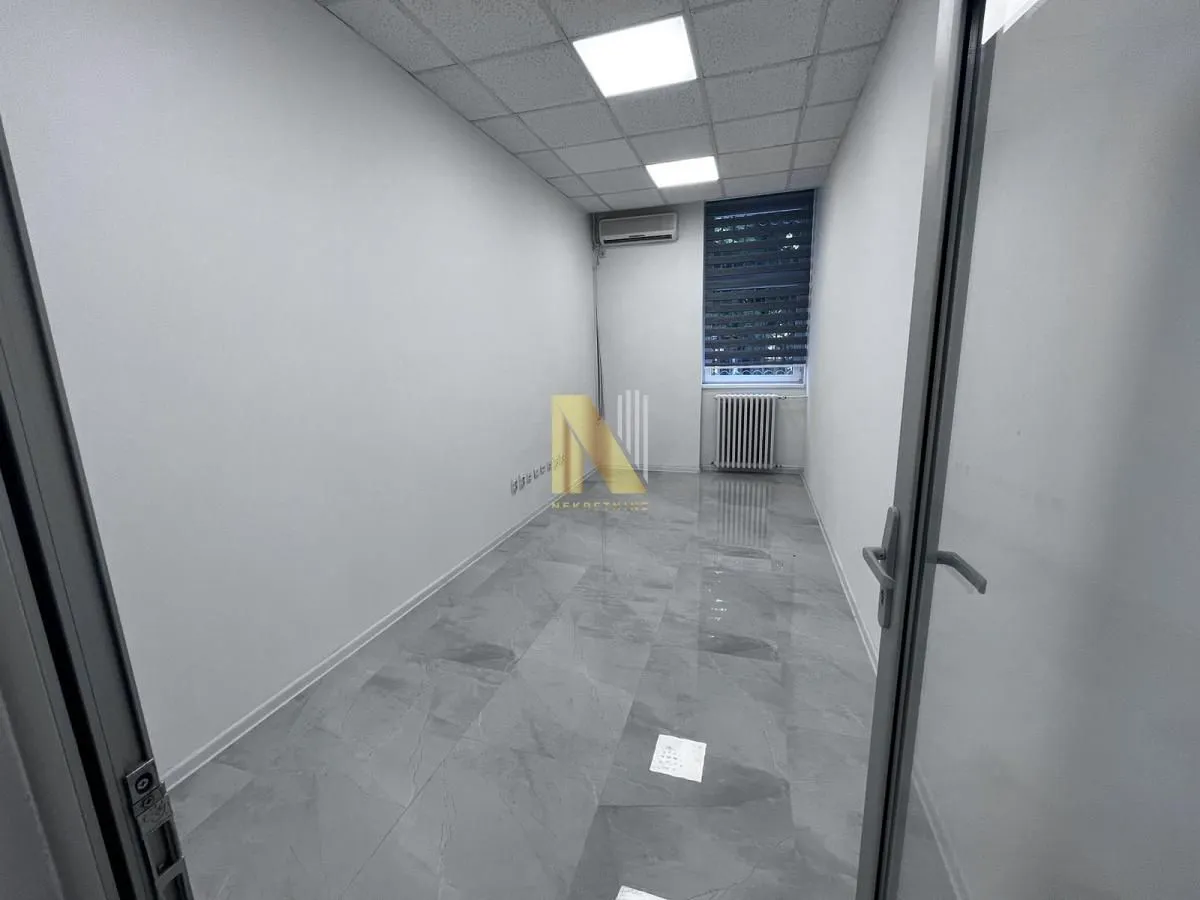 Rent, office space, 160m², Centar, Novi Sad