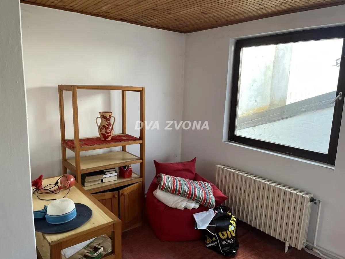 Prodaja, kuća, 293m², Titel, Novi Sad