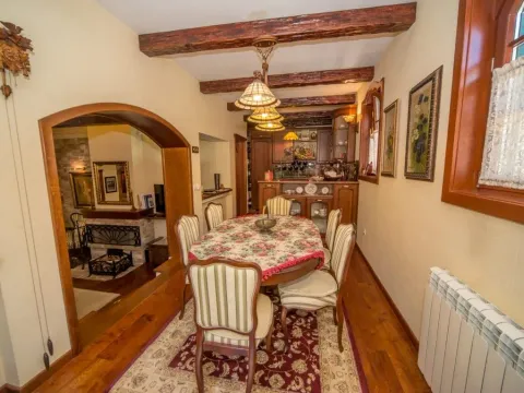 Prodaja, kuća, 169m², Cetinje, Crna Gora - image 11