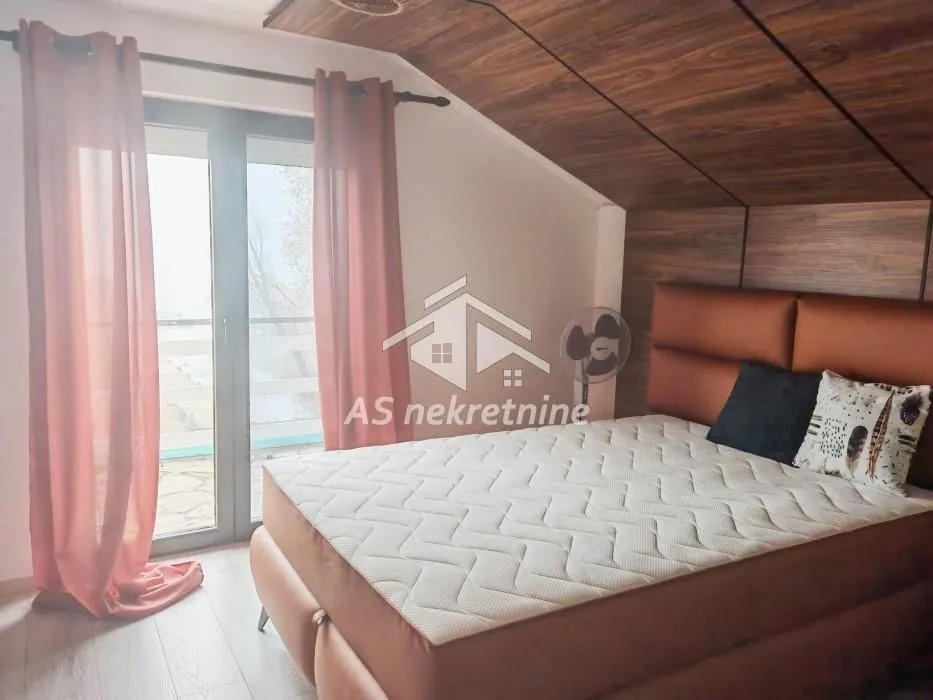 Izdavanje, kuća, 185m², Novi Beograd Sve Podlokacije, Beograd