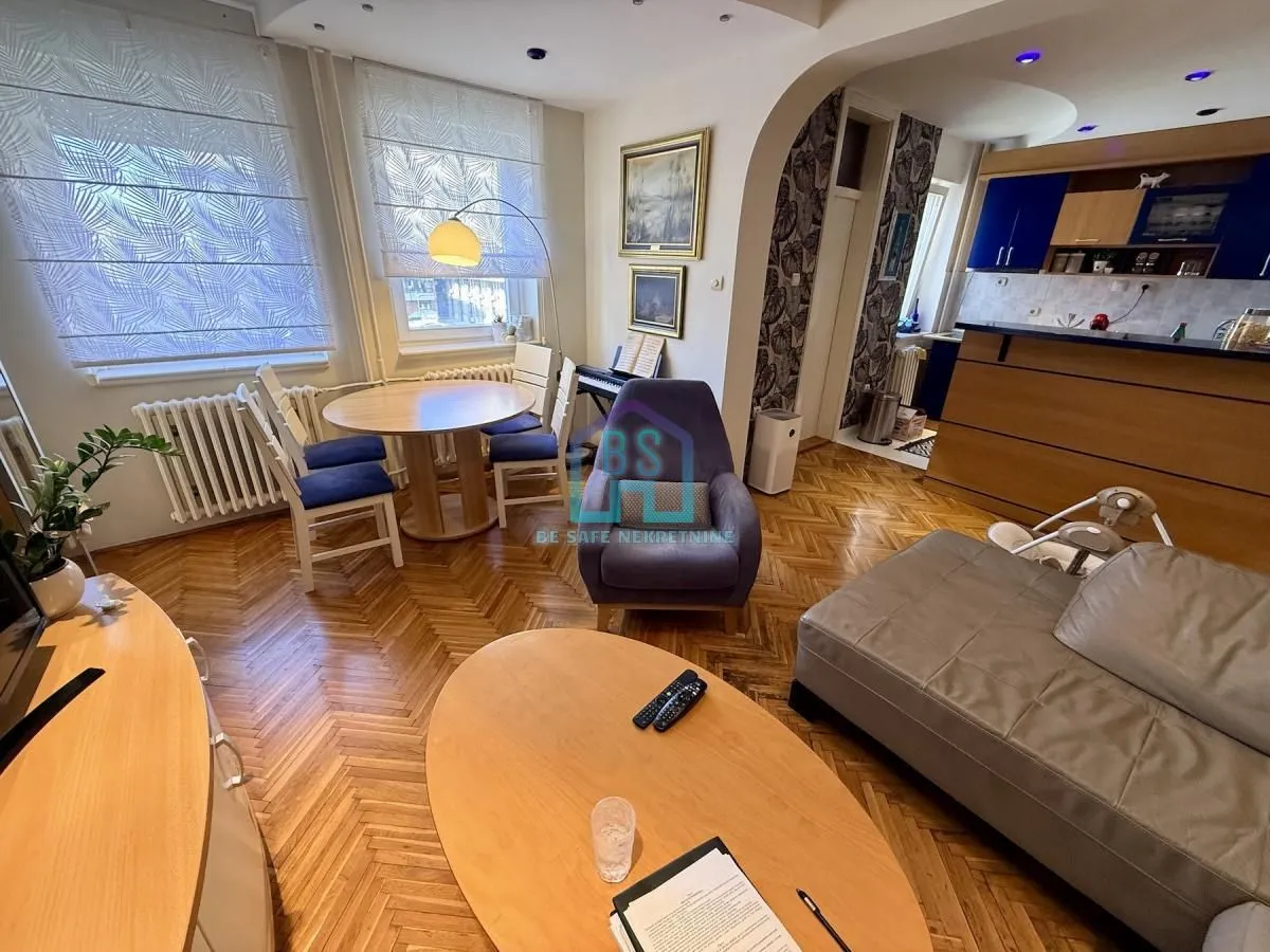 Prodaja, trosoban stan, 73m², Bulevar Oslobodjenja, Novi Sad Sve Podlokacije