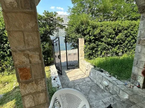 Prodaja, kuća, 272m², Stoliv, Kotor - image 6