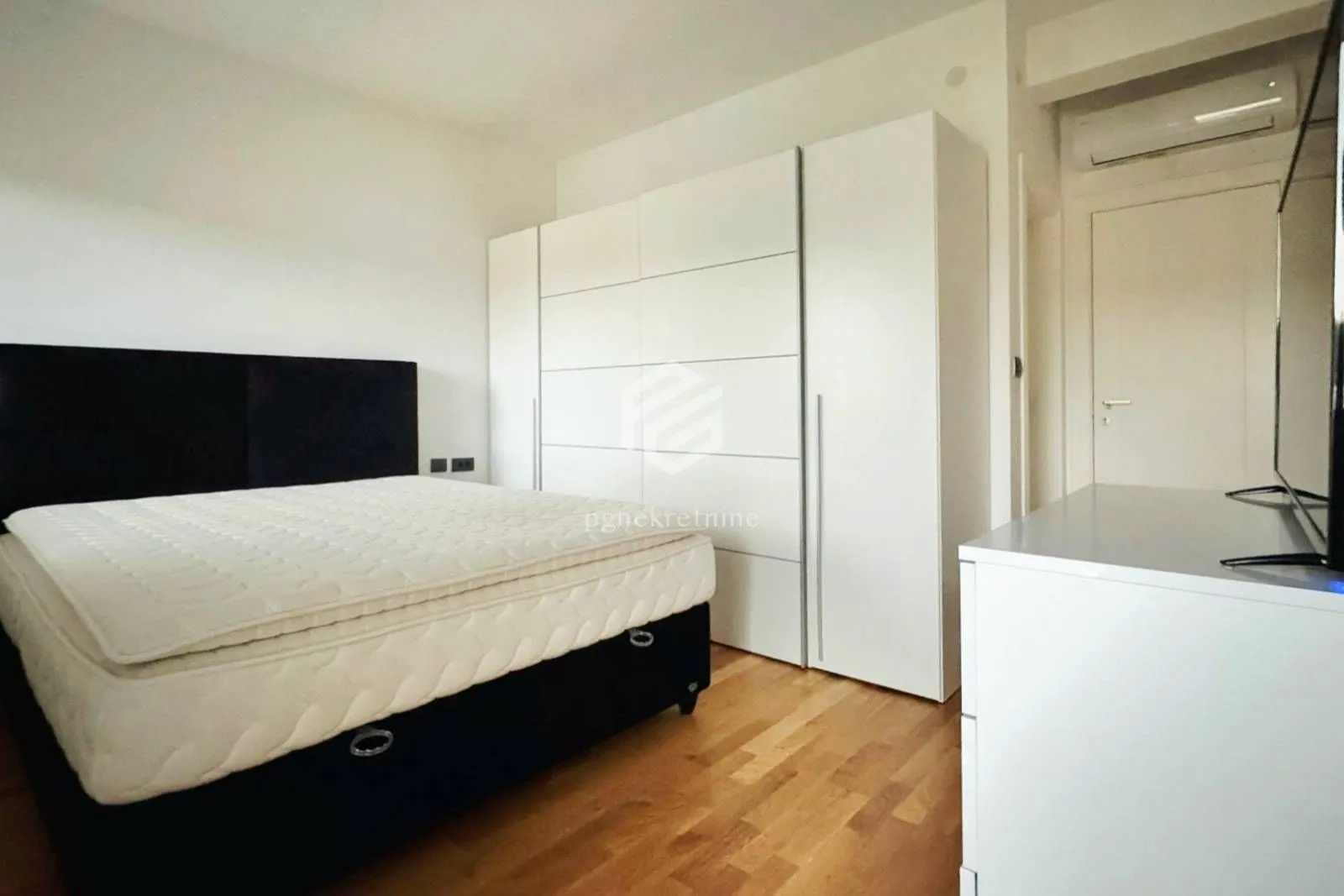 Rent, three bedroom apartment, 130m², Dalmatinska ulica, Podgorica