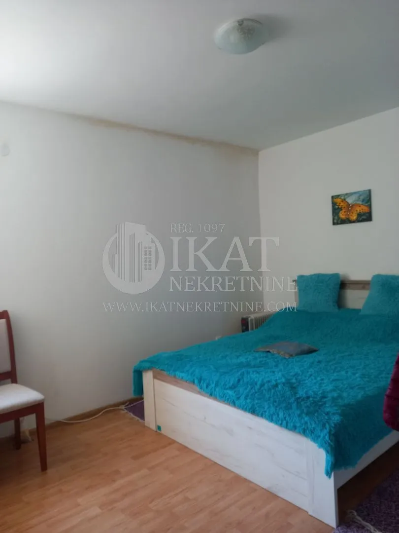 Sale, house, 397m², Petlovo Brdo, Beograd
