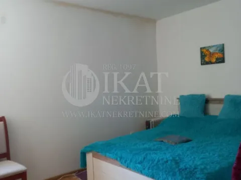 Prodaja, kuća, 397m², Petlovo Brdo, Beograd - image 19