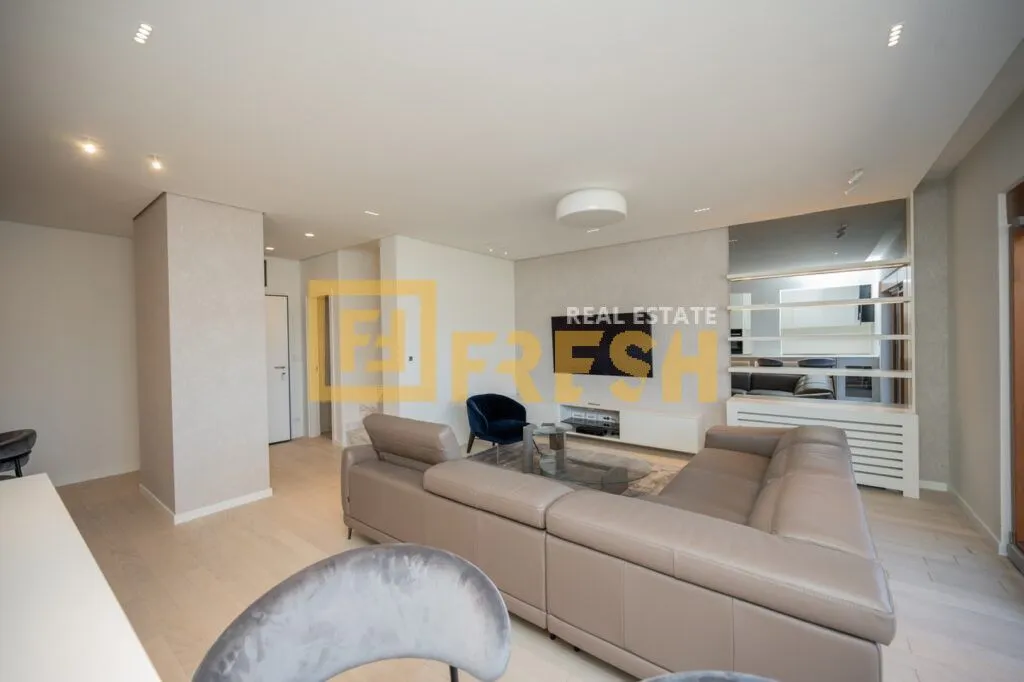 Sale, three bedroom apartment, 135m², Master Kvart, Podgorica