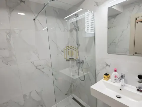 Rent, two bedroom apartment, 60m², Stara Varoš, Podgorica - image 12