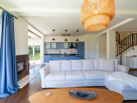 Prodaja, kuća, 224m², Tivat, Crna Gora - image 9