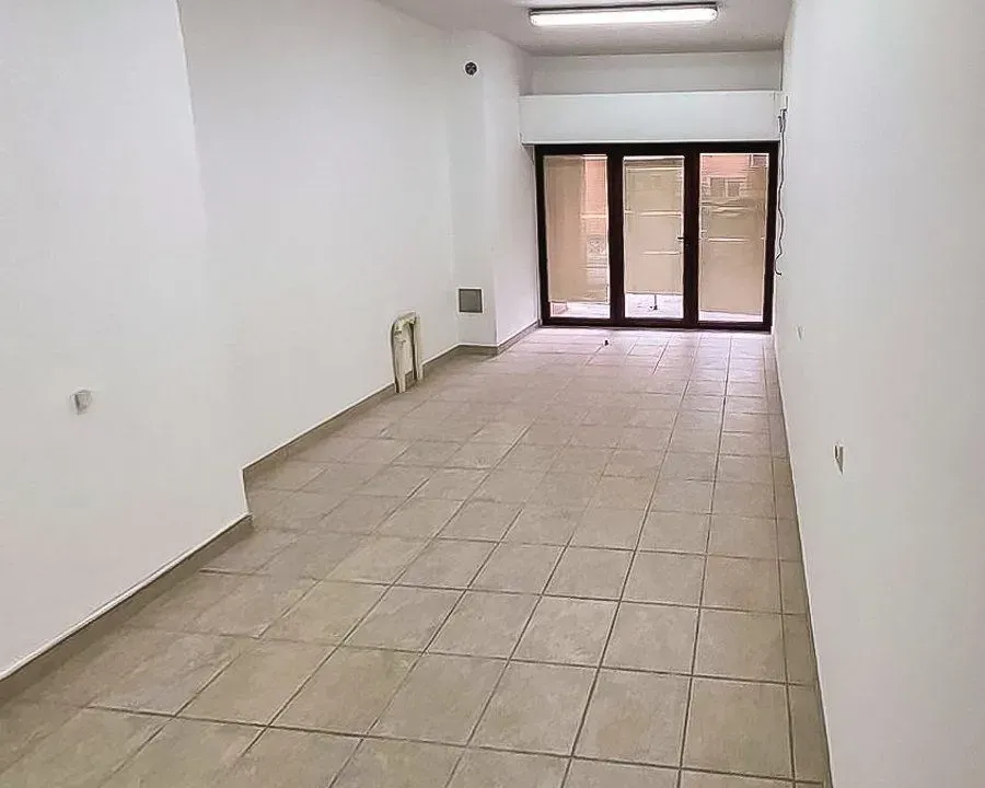 Izdavanje, poslovni prostor, 32m², Malo Brdo, Podgorica