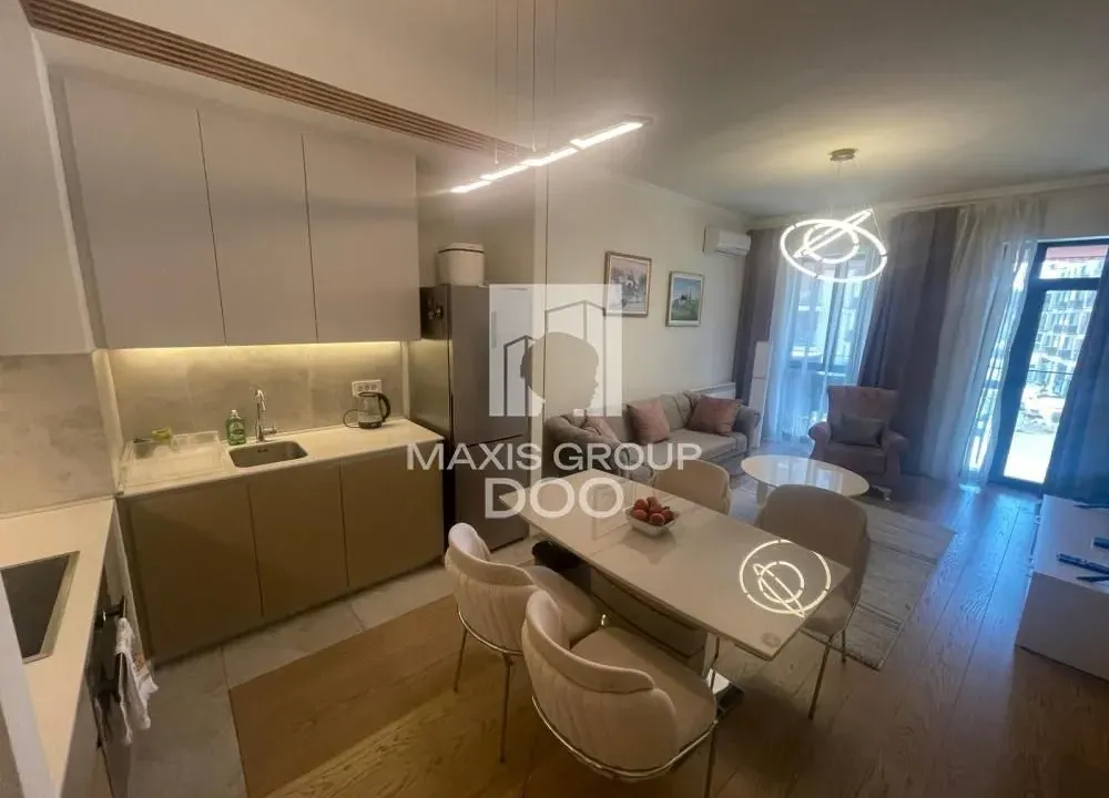 Izdavanje, dvosoban stan, 51m², Savski Venac, Beograd