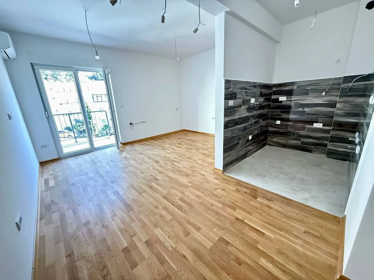 Prodaja, garsonjera, 31m², Centar, Budva