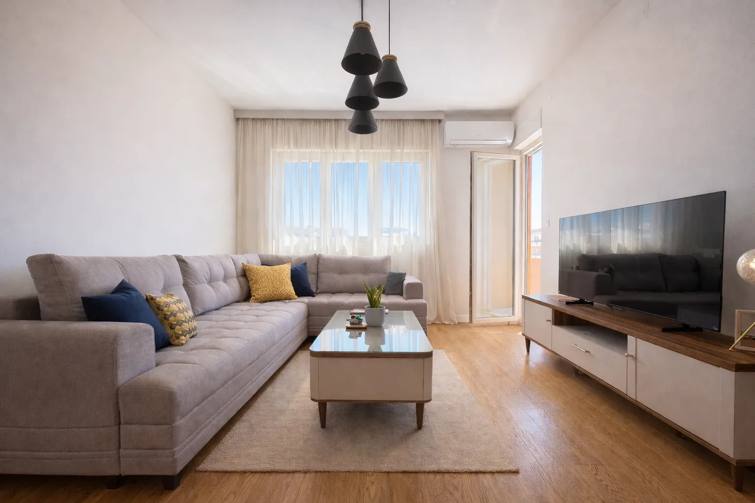 Stan-na-dan, jednosoban stan, 50m², Central Point, Podgorica