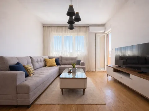 Daily-rent, one bedroom apartment, 50m², Central Point, Podgorica - image 2