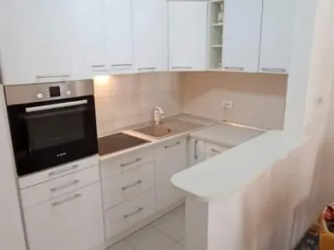 Izdavanje, dvosoban stan, 56m², Novi Beograd Blok 67, Novi Beograd Sve Podlokacije - image 2