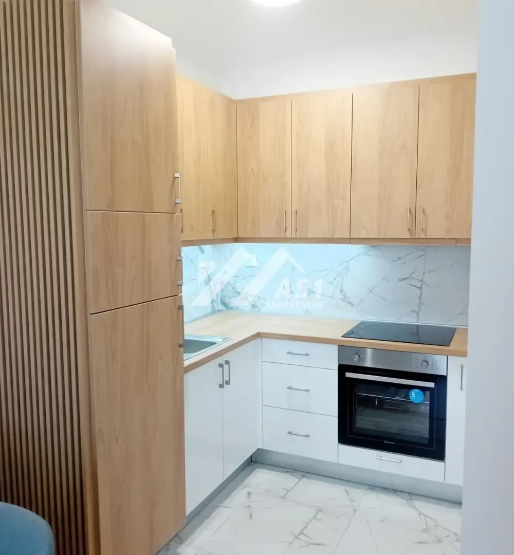 Izdavanje, jednosoban stan, 40m², Avijatičarsko naselje, Novi Sad Sve Podlokacije