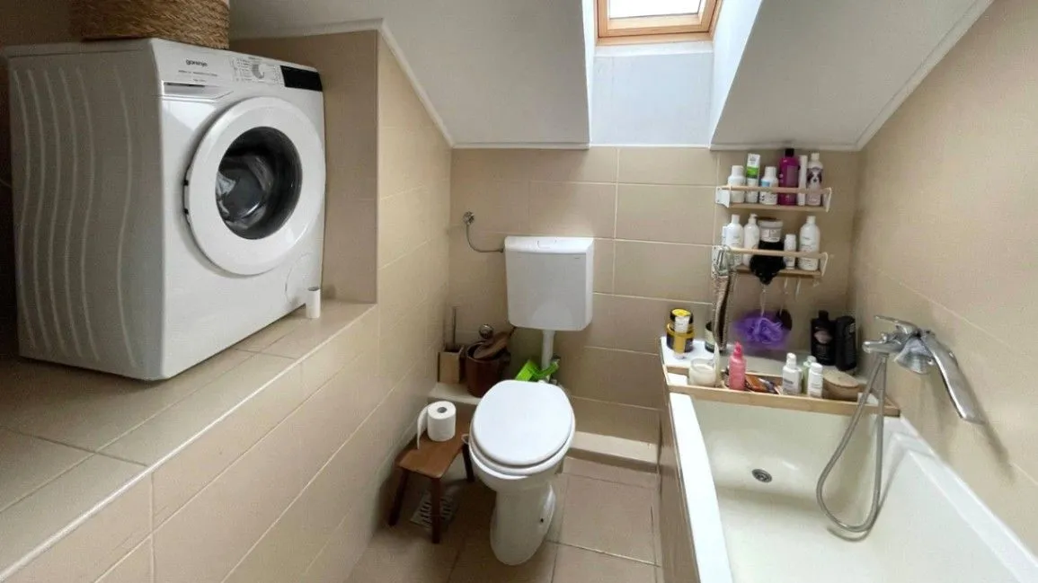 Prodaja, četvorosoban stan, 66m², Petrovaradin, Novi Sad